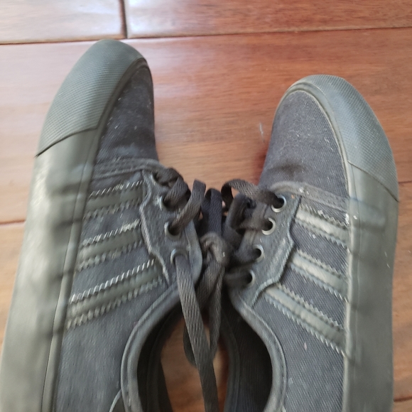 Boys Black Preowned Adidas - Picture 5 of 7